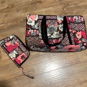 Vera Bradley tote and clutch set NWOT